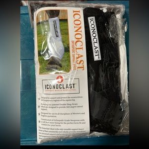 Iconoclast Iconoclast HindSupport Boots
Retail $100